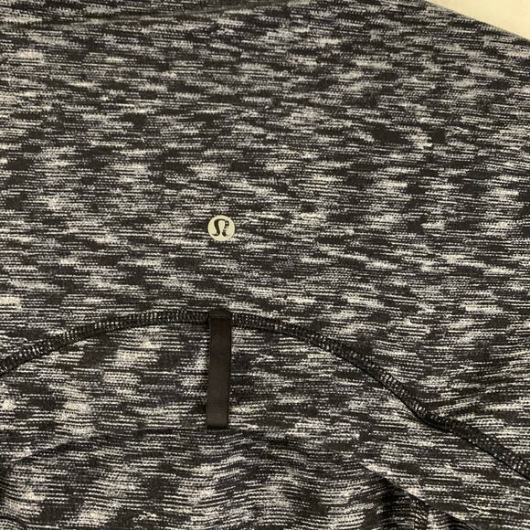 Lululemon Women's Athletic Jacket Size 10 - Picture 7 of 11
